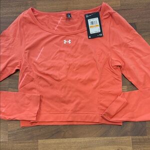 NWT Under Armour Women's Seamless Long Sleeve Size Small